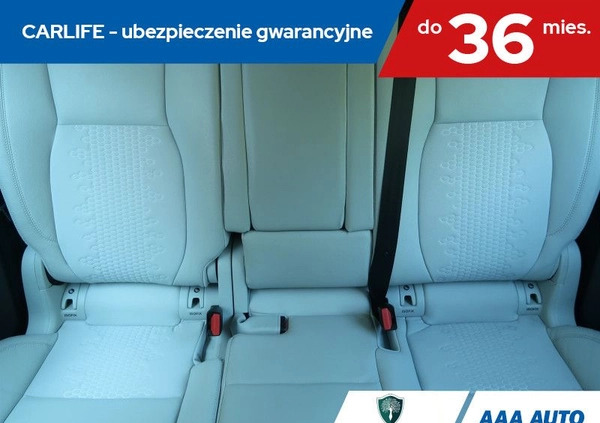 Land Rover Discovery Sport cena 91000 przebieg: 99615, rok produkcji 2018 z Chojnice małe 92